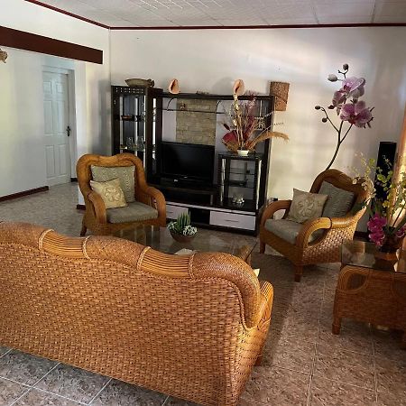 Orchid Sunset Guest House Baie Lazare  Экстерьер фото