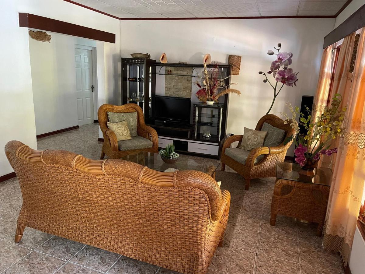 Orchid Sunset Guest House Baie Lazare  Экстерьер фото